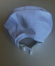 Load image into Gallery viewer, Robe Run Headwear